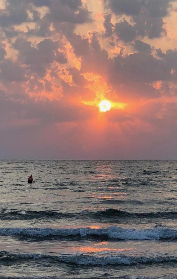 Theo Summerland Seaview Mamaja Zewnętrze zdjęcie